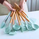 KIT de Utensílios Para Cozinha em Silicone e Bambu 12 Peças - cor aleatoria